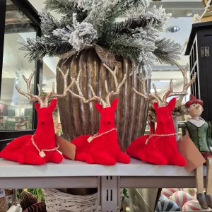 Renifer jeleń welurowa figurka świąteczna czerwona 23cm