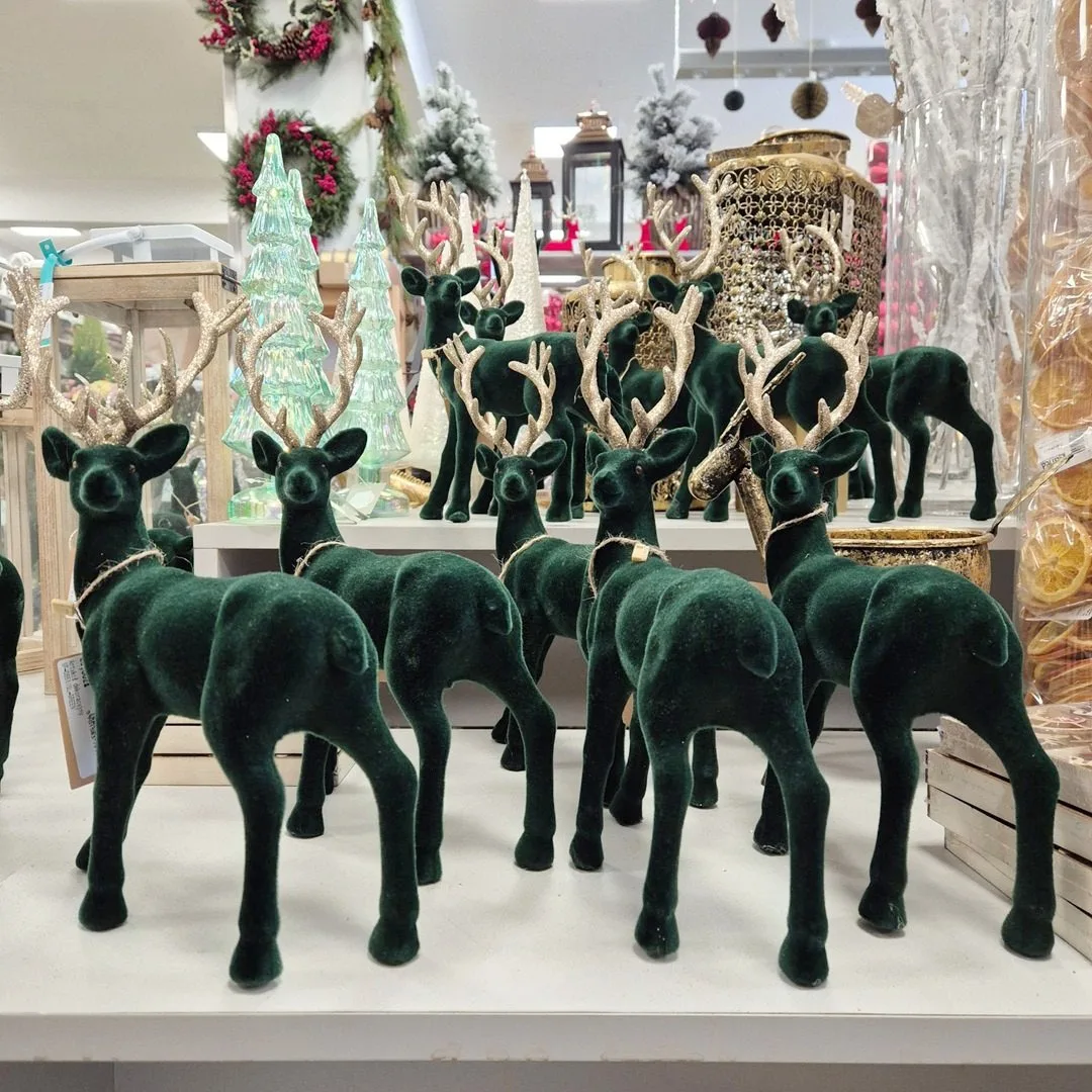 Renifer jeleń welurowa figurka świąteczna zielona 32cm