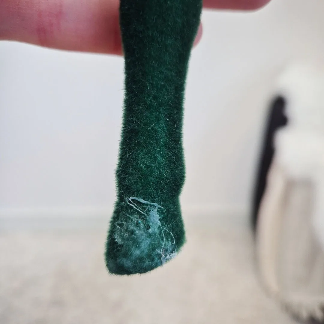 Renifer jeleń welurowa figurka świąteczna zielona 32cm