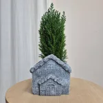 Osłonka na doniczkę betonowa szara w kształcie domku 12,5x7cm