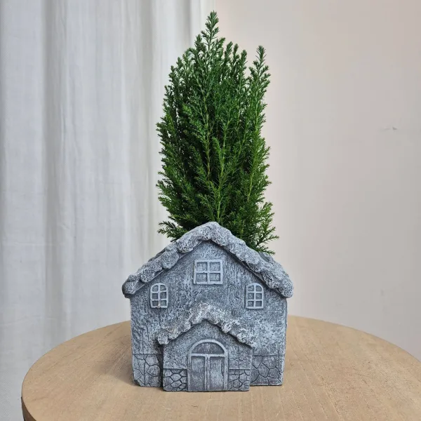 Osłonka na doniczkę betonowa szara w kształcie domku 12,5x7cm