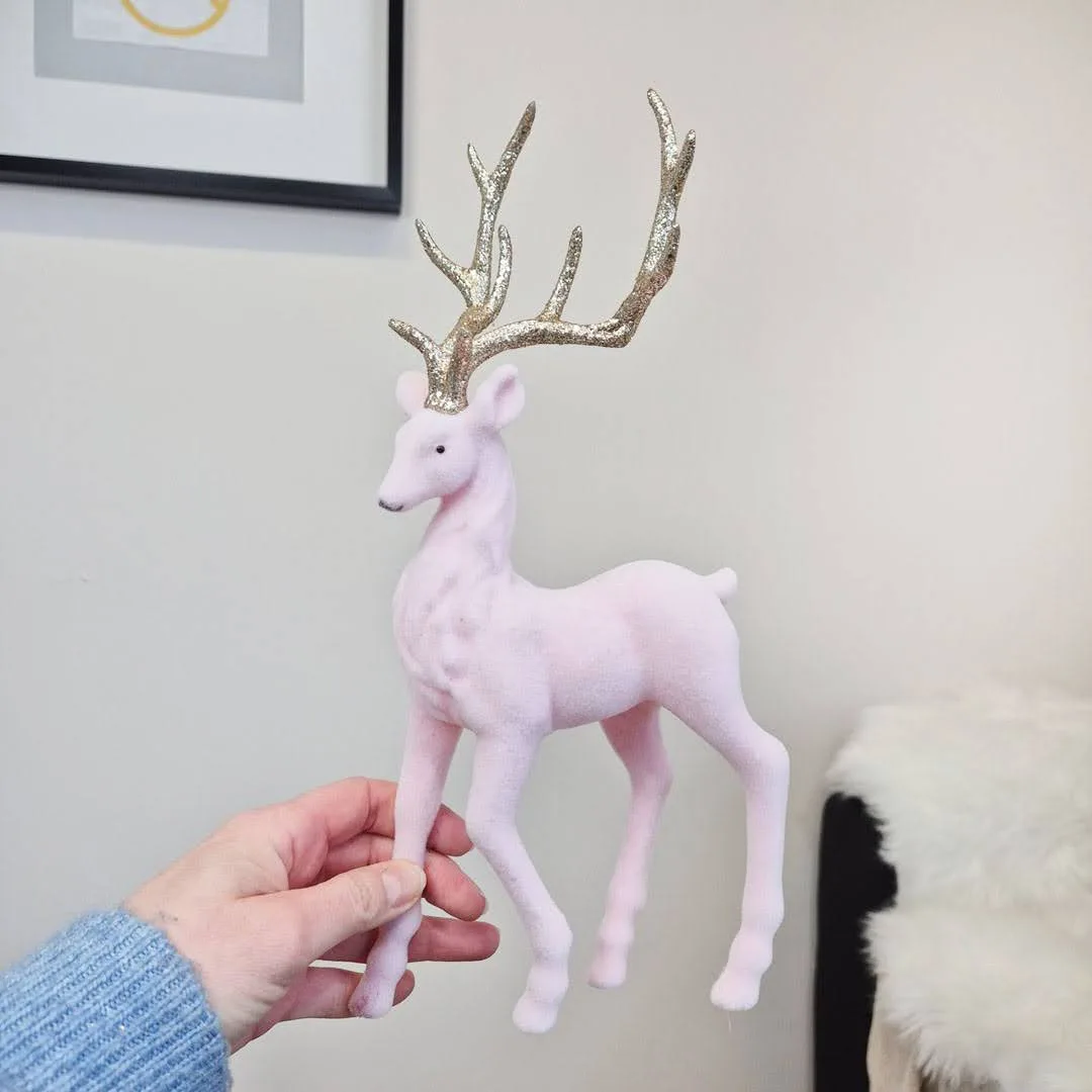 Renifer jeleń welurowa figurka świąteczna różowa 32cm