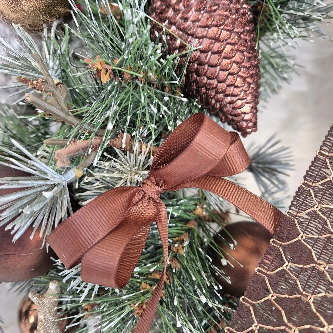 Wianek na drzwi świąteczny bożonarodzeniowy sztuczny brązowy 55cm