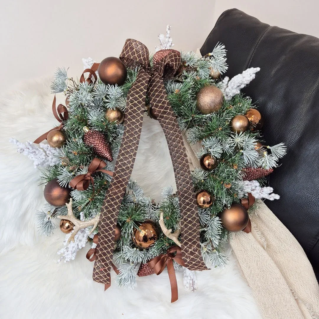 Wianek na drzwi świąteczny bożonarodzeniowy sztuczny brązowy 55cm