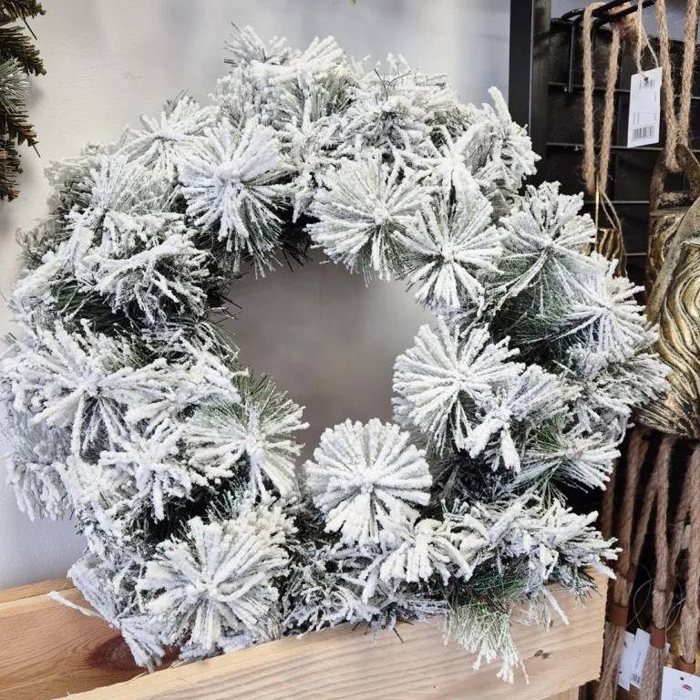 Wianek na drzwi świąteczny zimowy z jodły ośnieżone gałązki sztuczny 50cm