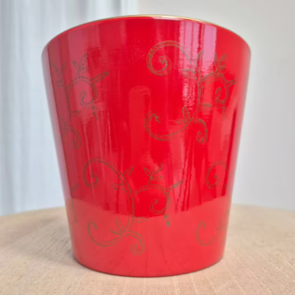 Osłonka ceramiczna czerwona ze złotym połysk