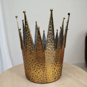 Osłonka na doniczkę metalowa złota korona