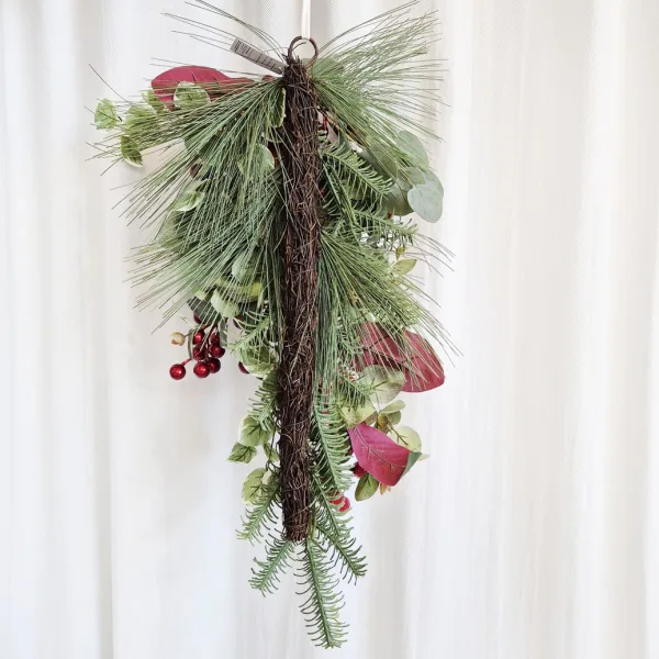 Stroik na drzwi świąteczny bożonarodzeniowy czerwone kwiaty sztuczny 65cm