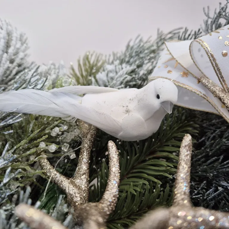 Wianek na drzwi świąteczny bożonarodzeniowy sztuczny z jeleniem zielonym 65cm