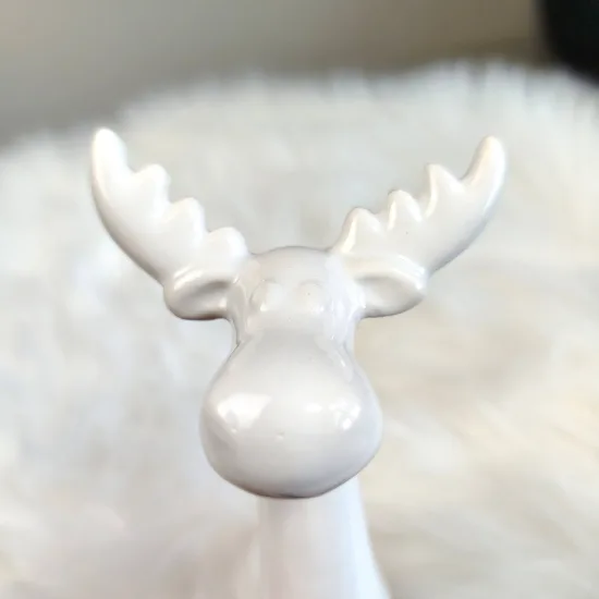 Renifer biały ceramiczny świąteczna figurka 15 cm