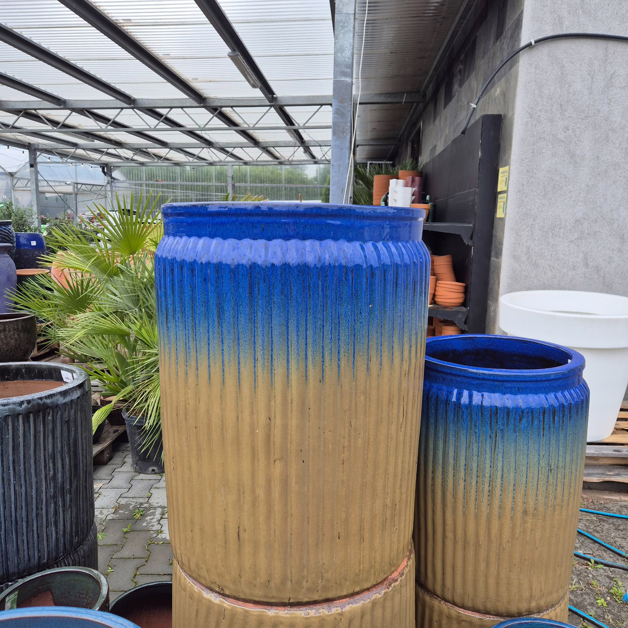 Doniczka ceramiczna brązowo niebieska prążkowana 56cm