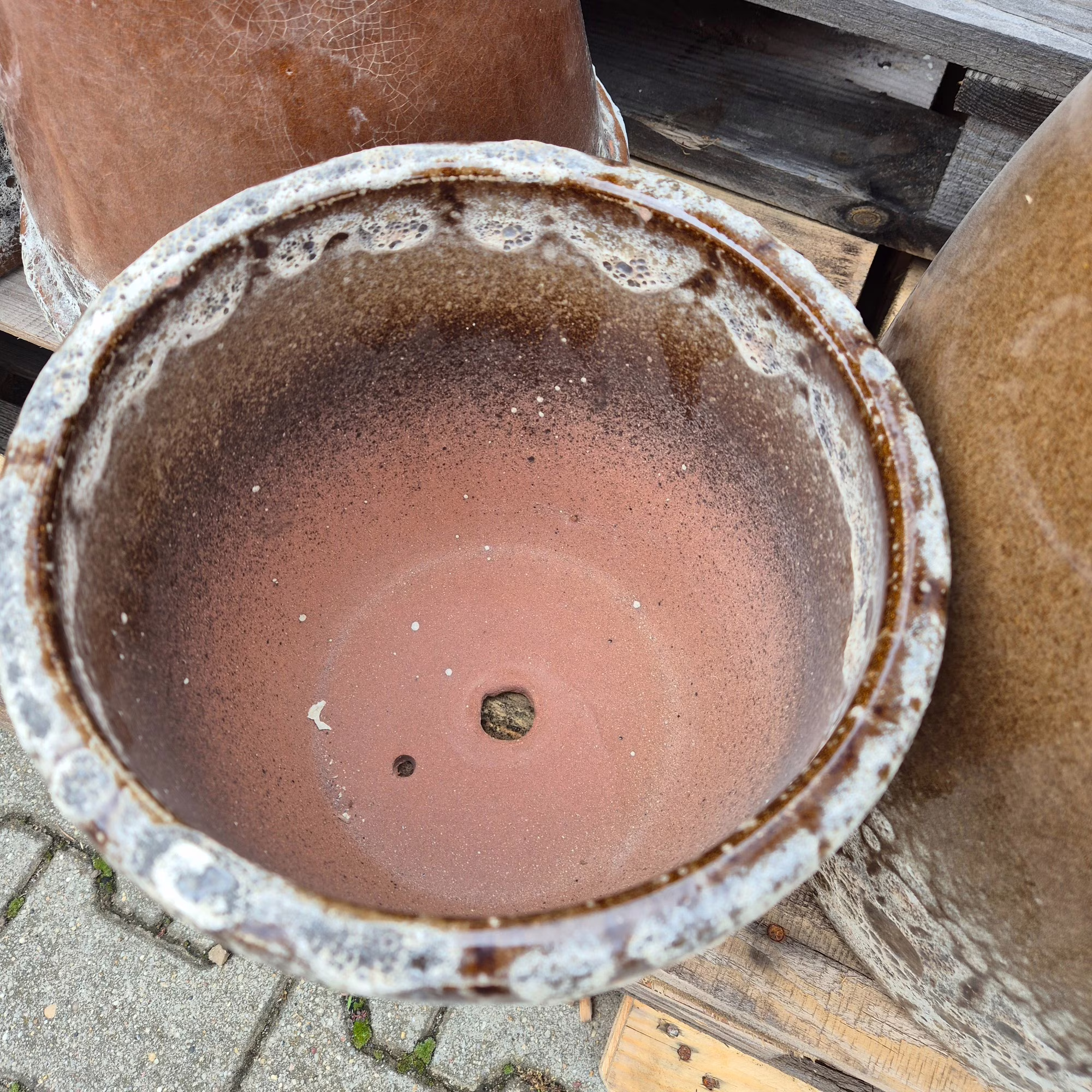 Doniczka ceramiczna brązowa z efektem lawy wulkanicznej 25cm