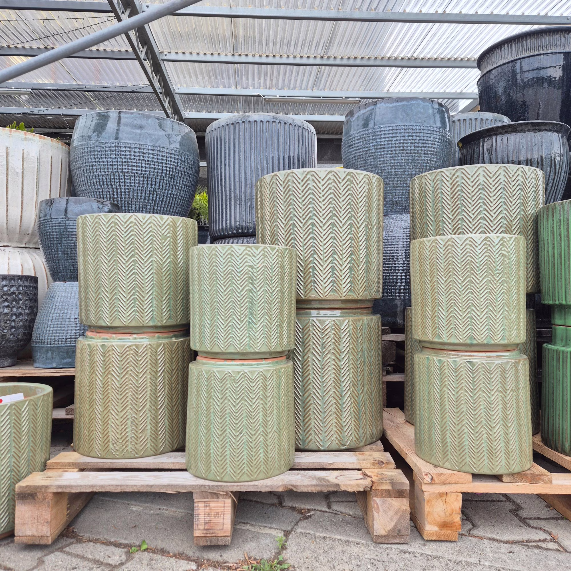 Doniczka ceramiczna okrągła w jodełkę oliwkowa zieleń 25cm