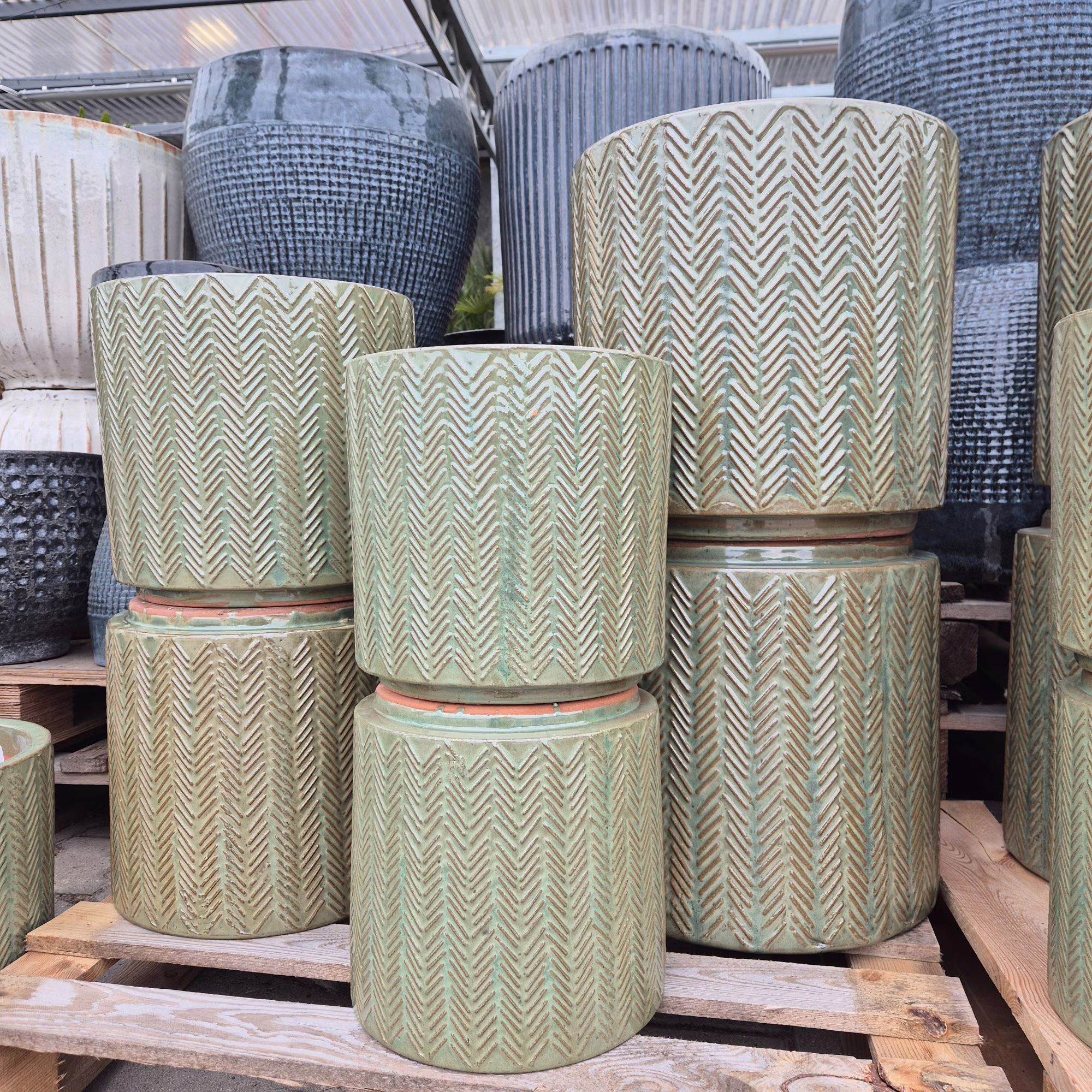Doniczka ceramiczna okrągła w jodełkę oliwkowa zieleń 30cm