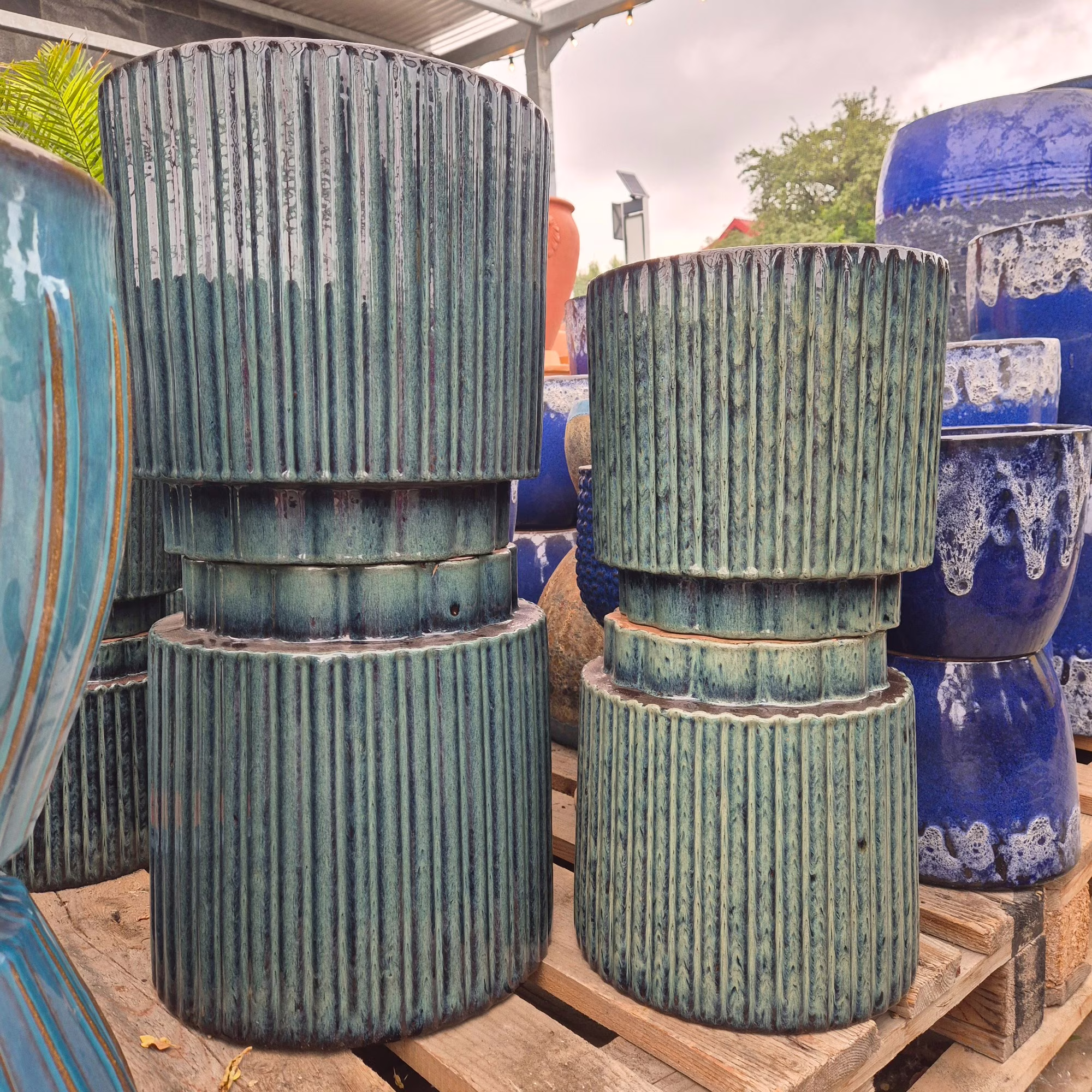 Doniczka ceramiczna okrągła prążkowana niebieski morski 36cm