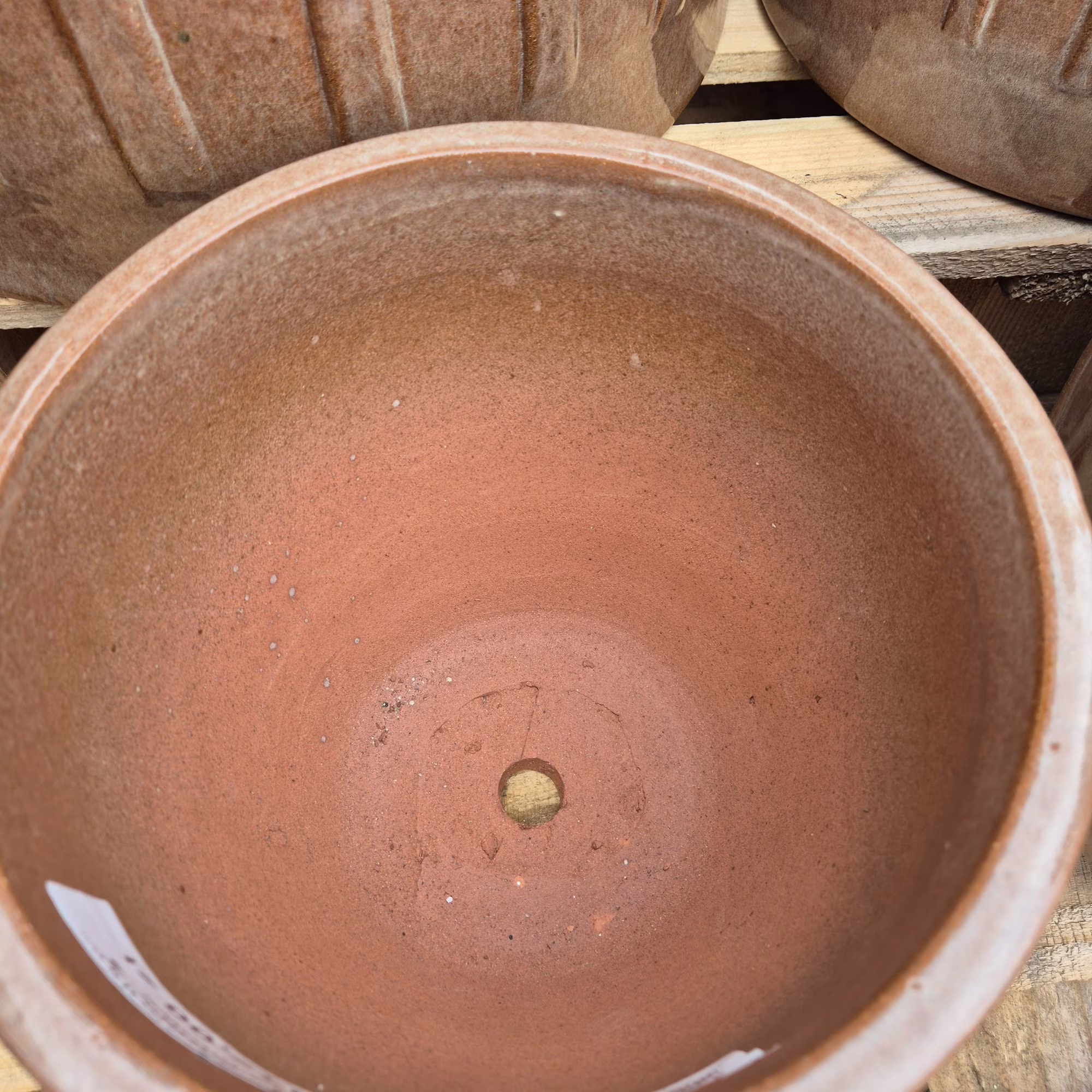 Doniczka ceramiczna stożkowa ryflowana brązowa 33cm